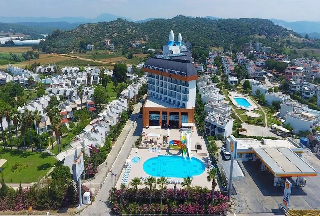 hotel throne nilbahir resort alanya_shabavizparvaz_04.jpg